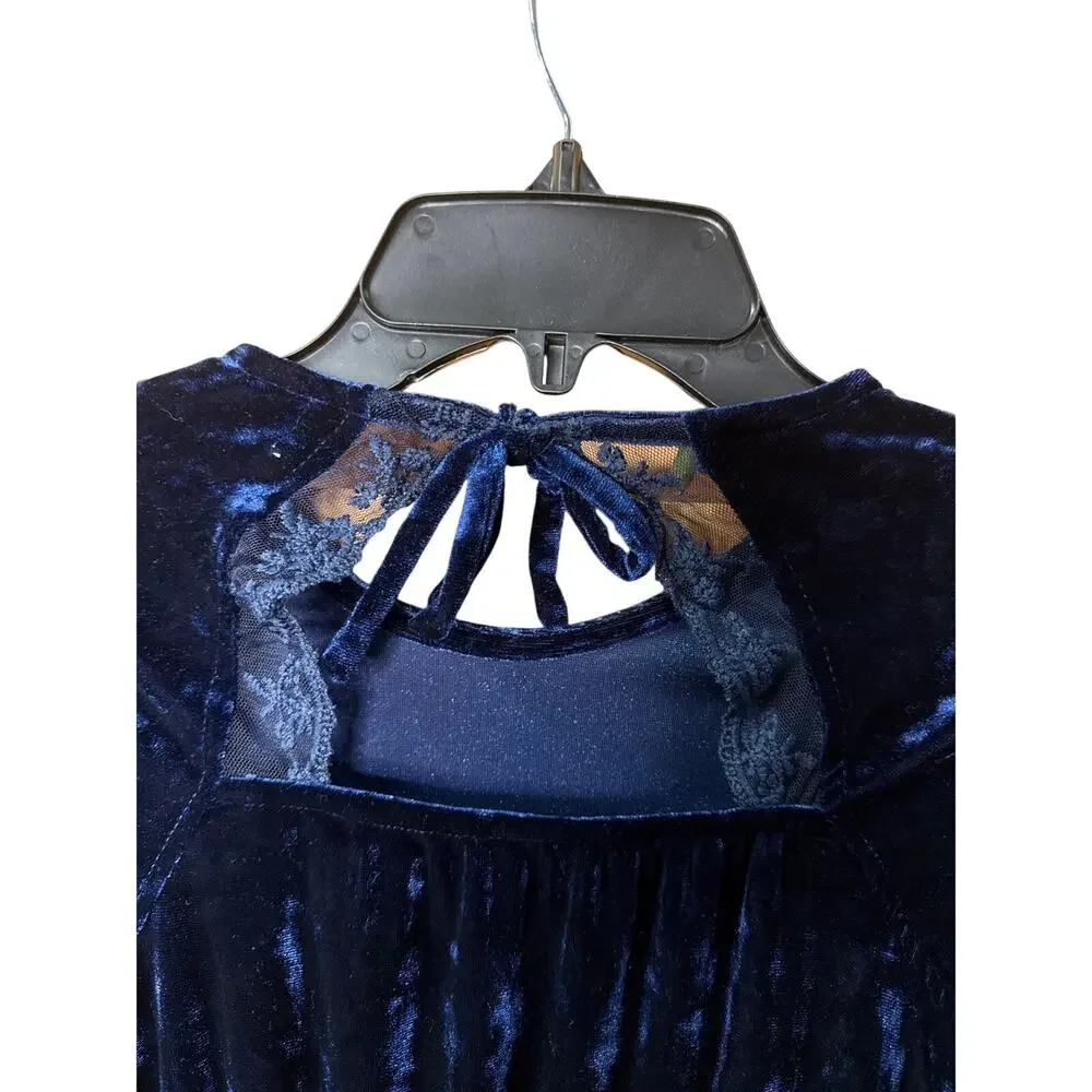 Society & Stitch  Girls Velvet Dress Size 8 in Blue